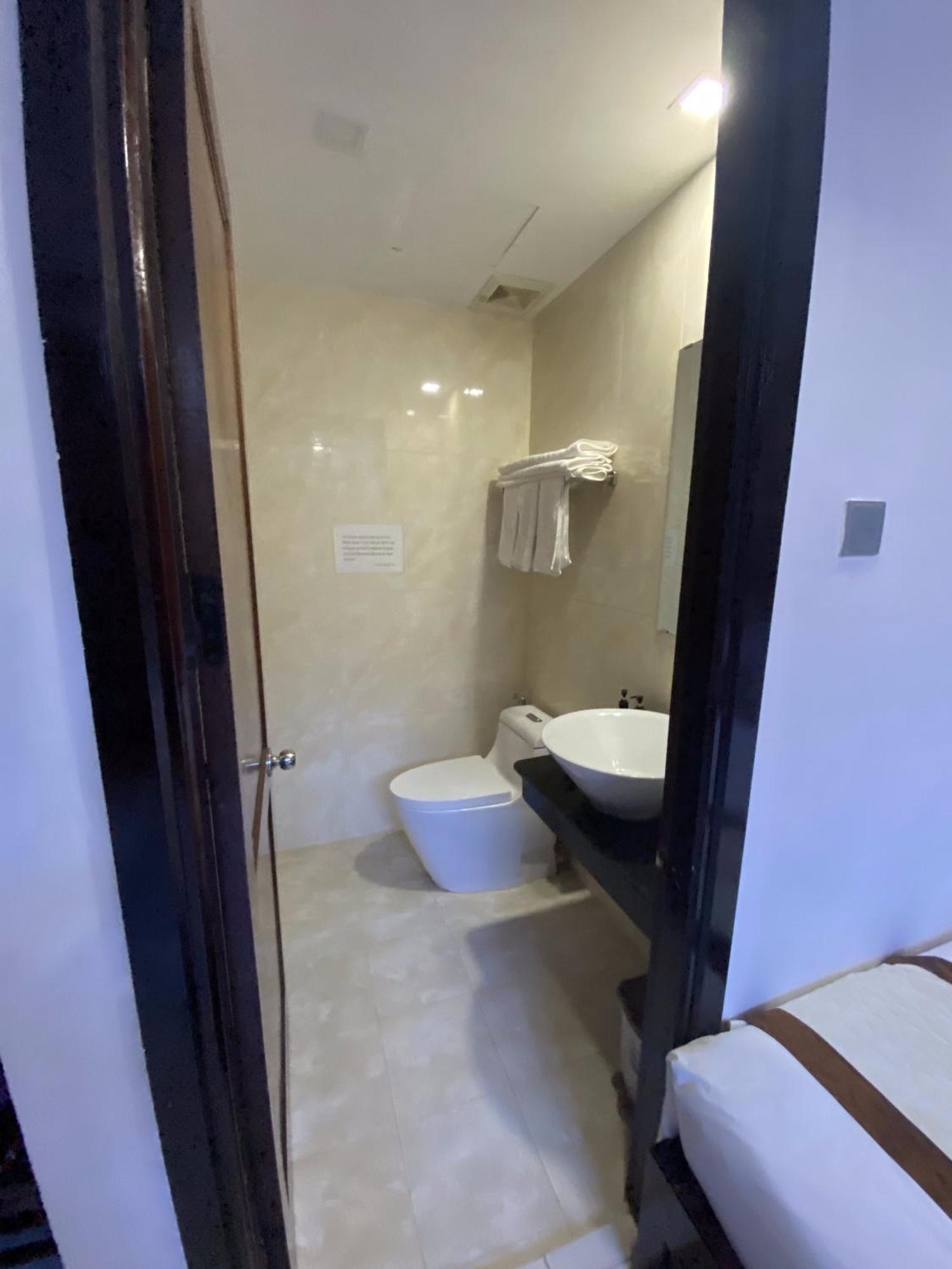 Kingdom Danang Hotel Exterior photo